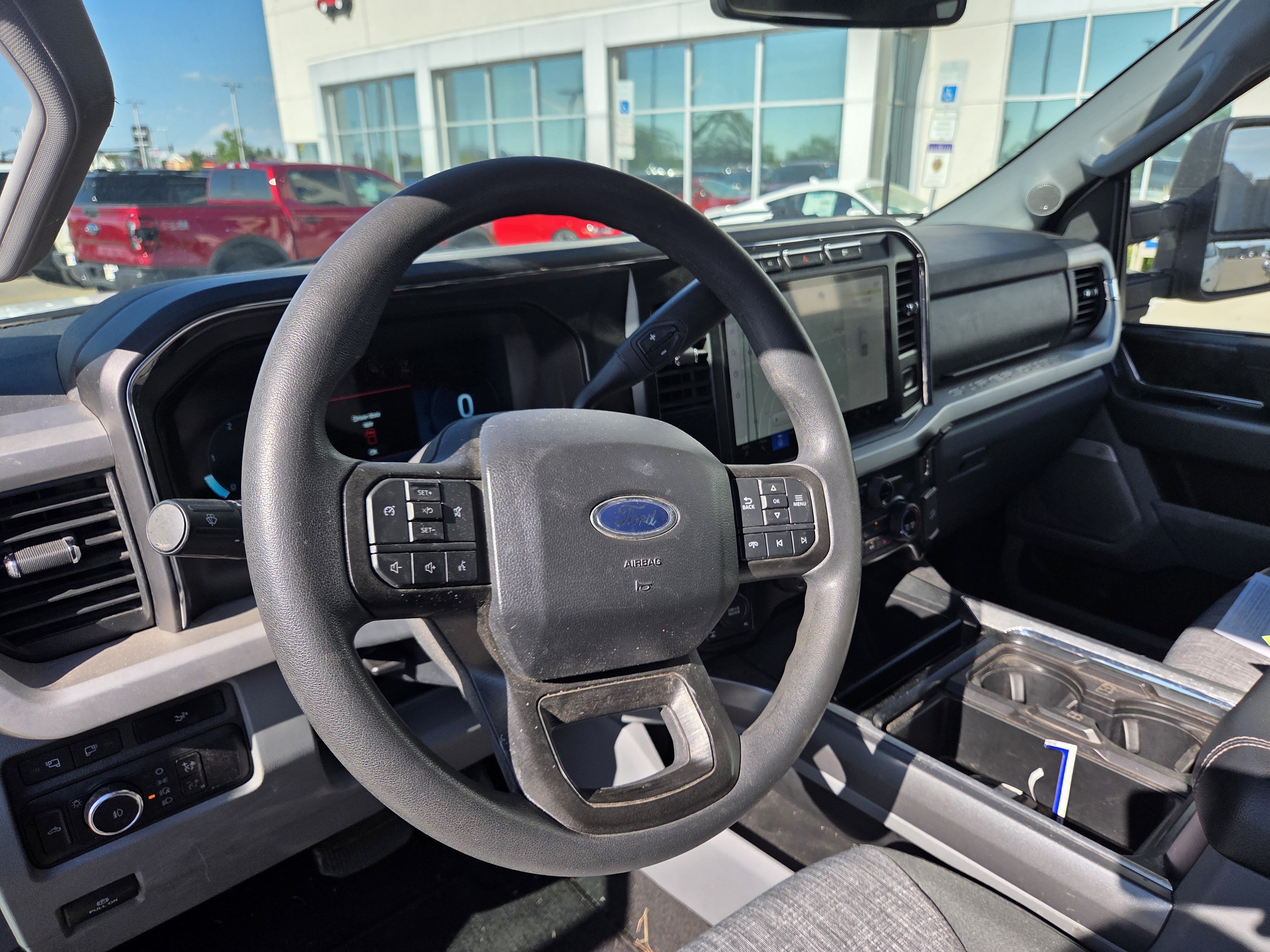 Used 2023 Ford F350 XLT w/ XLT Premium Package AWD/4WD image 5