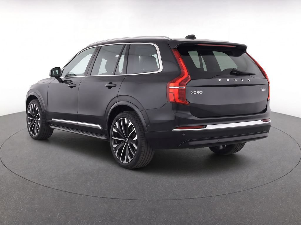 Certified 2026 Volvo XC90 T8 Plus w/ Protection Package Premier AWD/4WD image 3