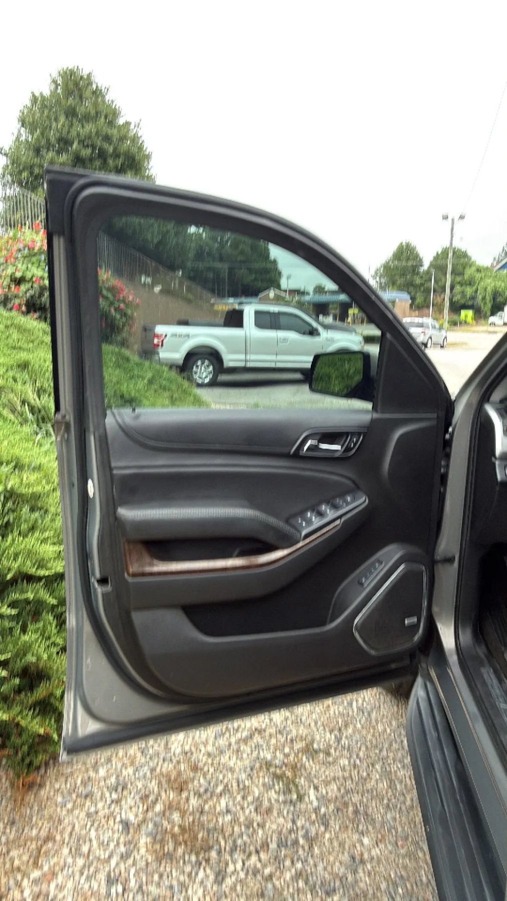 Used 2018 Chevrolet Tahoe LT RWD image 11