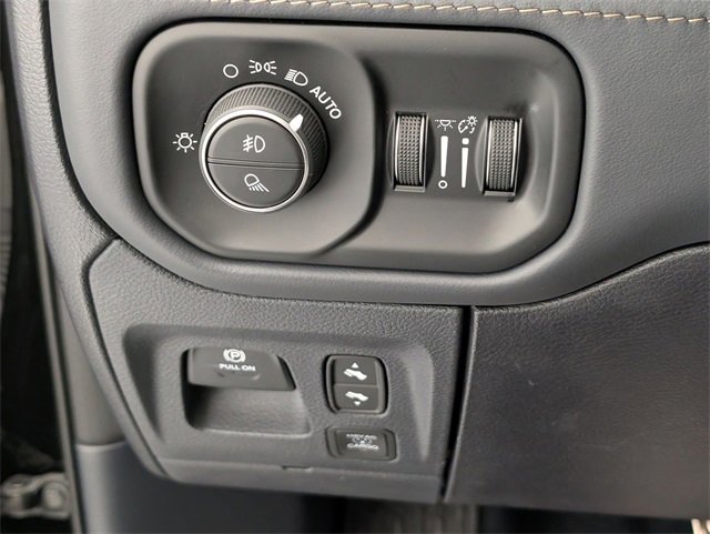 Used 2025 RAM 1500 Tungsten image 15