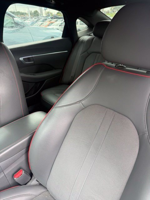 Used 2021 Hyundai Sonata SEL Plus w/ Tech Package FWD image 8