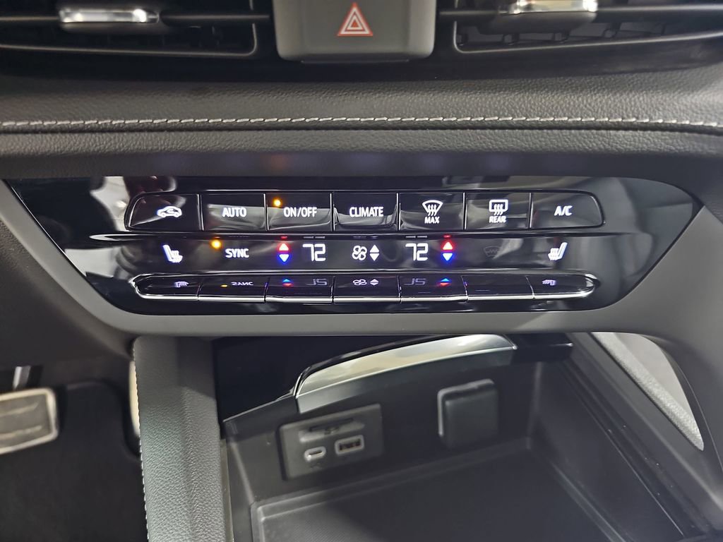 Certified 2023 Buick Envision Essence w/ Technology Package I AWD/4WD image 29