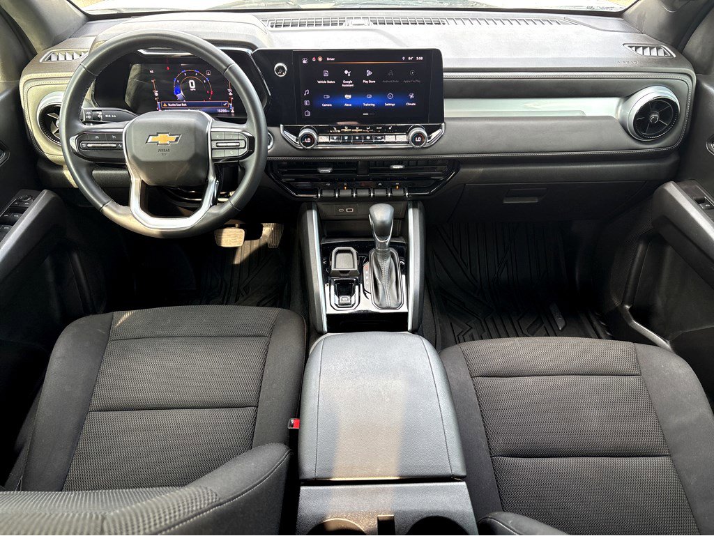 Used 2023 Chevrolet Colorado LT w/ LT Convenience Package II image 4