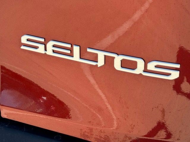 Used 2024 Kia Seltos S AWD/4WD image 32