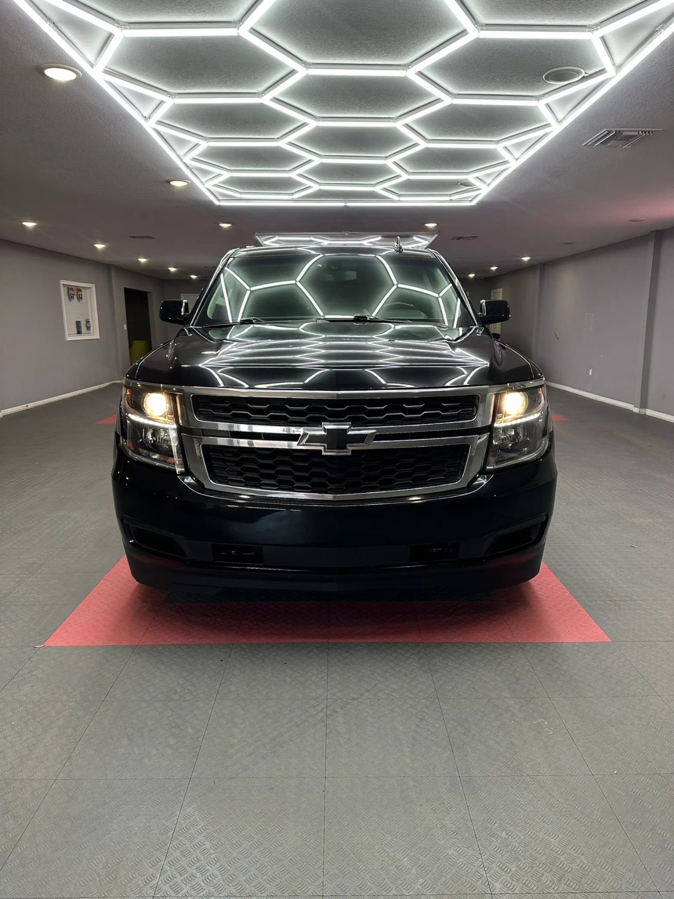 Used 2019 Chevrolet Tahoe LS RWD image 8