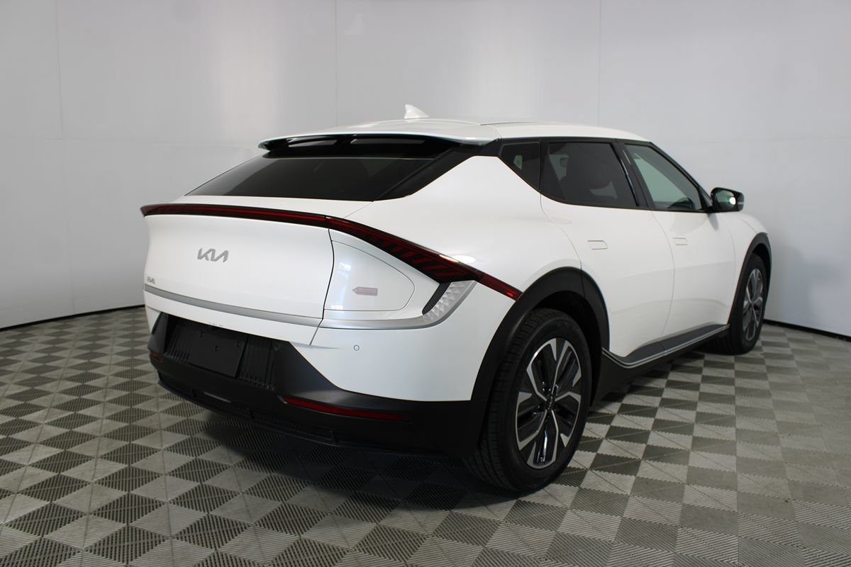 Used 2024 Kia EV6 Light RWD image 29