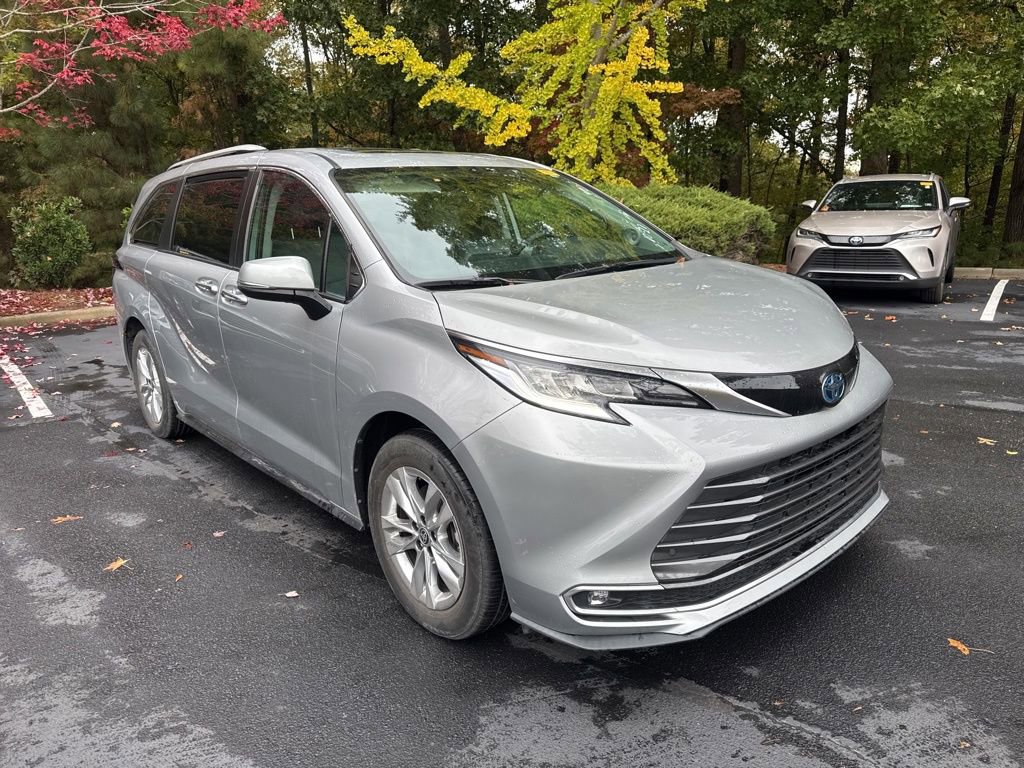 Used 2022 Toyota Sienna Limited