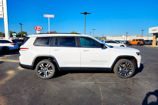 New 2027 Jeep Grand Cherokee L Limited AWD/4WD image 34