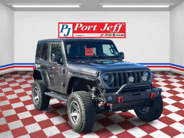 Used 2025 Jeep Wrangler Sport AWD/4WD image 2