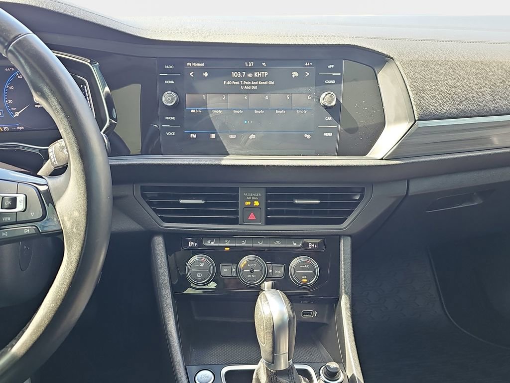 Used 2019 Volkswagen Jetta SEL image 22