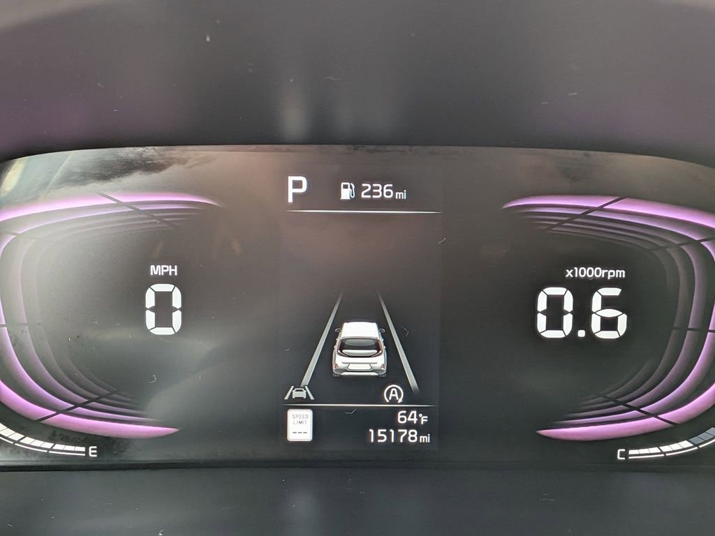 Used 2025 Kia Soul LX image 12