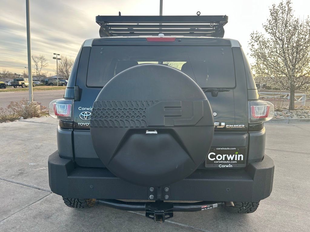 Used 2014 Toyota FJ Cruiser 4WD w/ Upgrade Package image 8