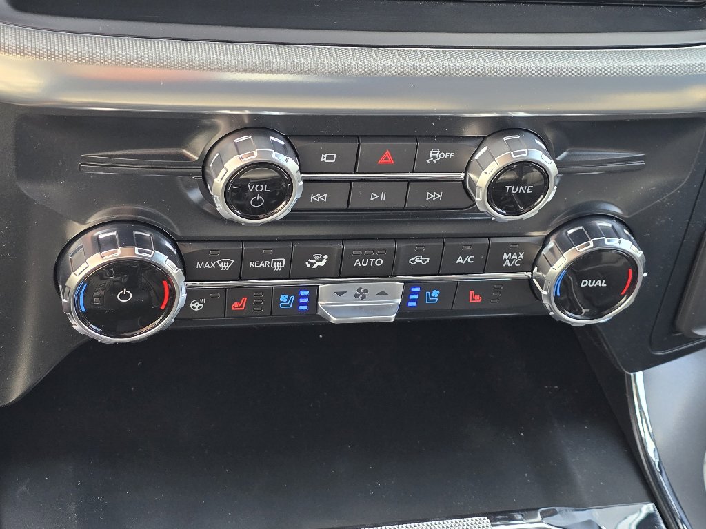 New 2025 Ford F150 Lariat w/ Equipment Group 501A Mid image 16
