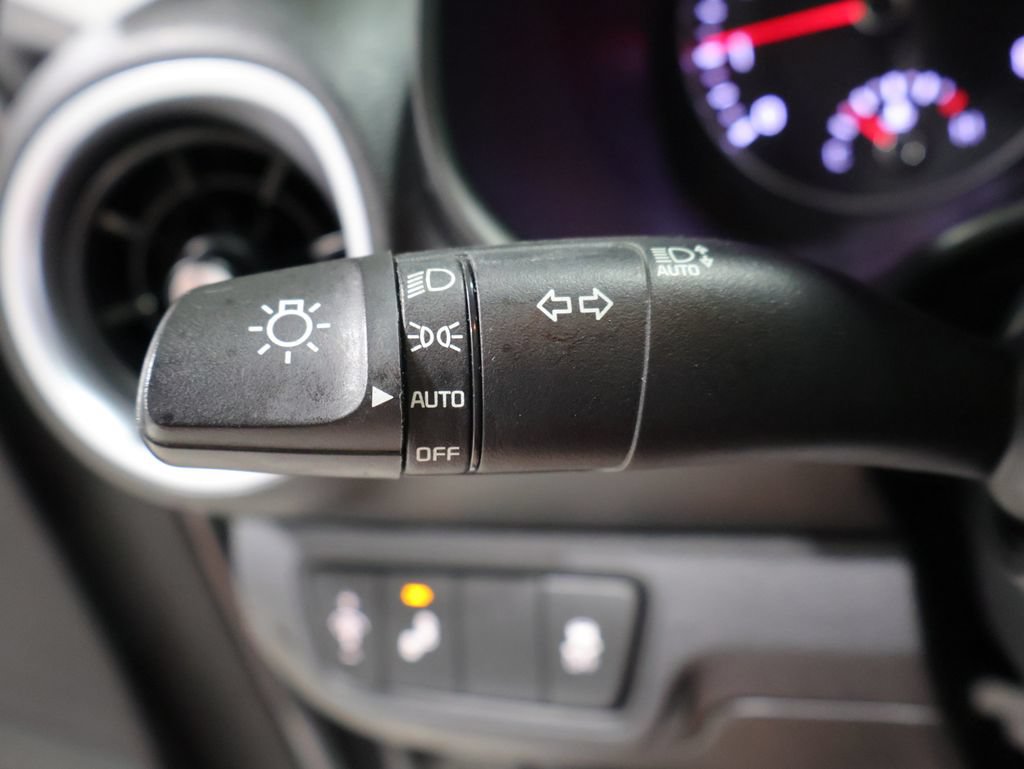 Used 2023 Kia Forte LXS w/ LXS Technology Package FWD image 34