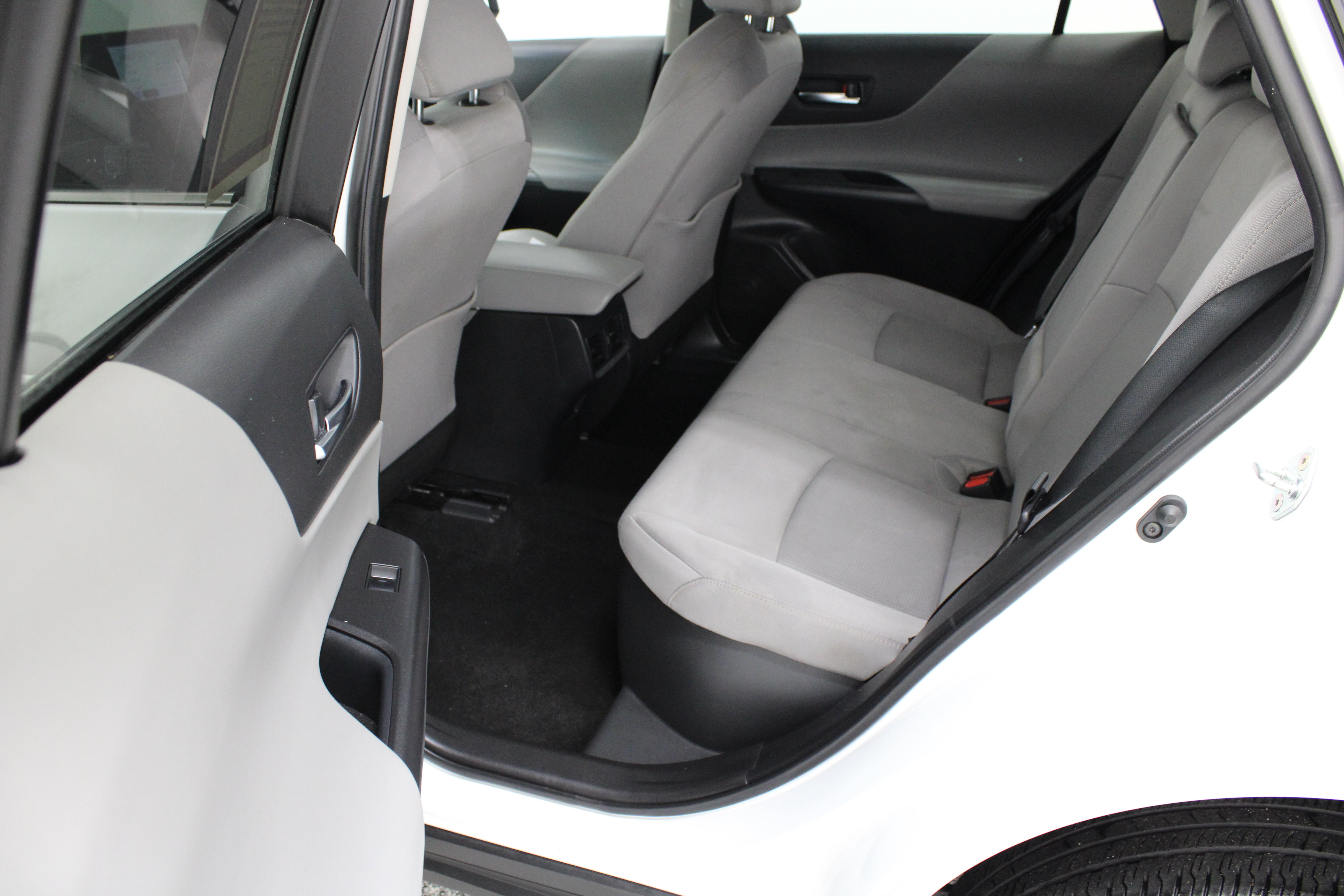 Certified 2023 Toyota Venza LE AWD/4WD image 28