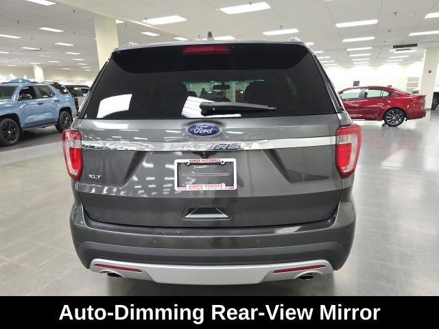 Used 2016 Ford Explorer XLT w/ Equipment Group 202A FWD image 4