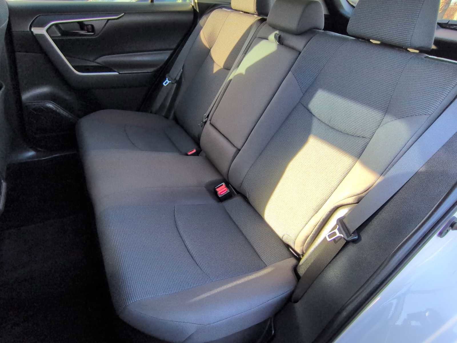 Used 2024 Toyota RAV4 LE image 19