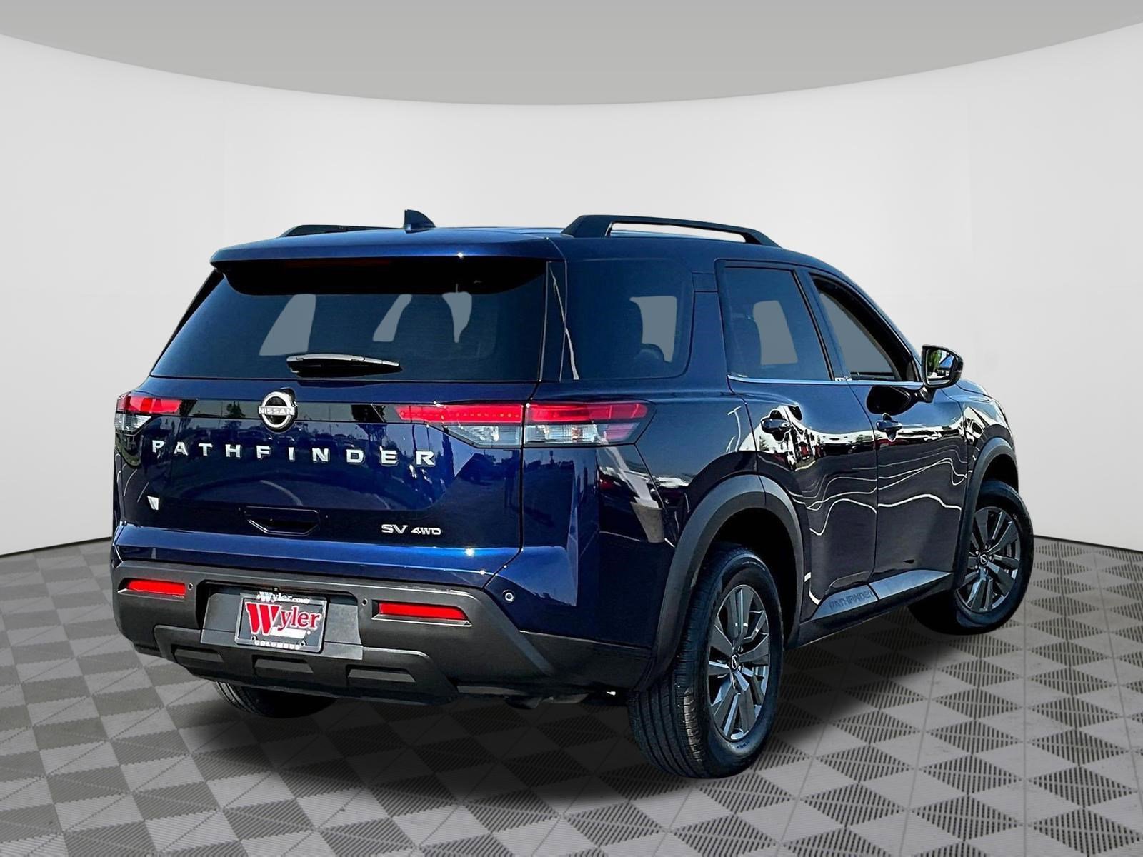 Used 2024 Nissan Pathfinder SV AWD/4WD image 6
