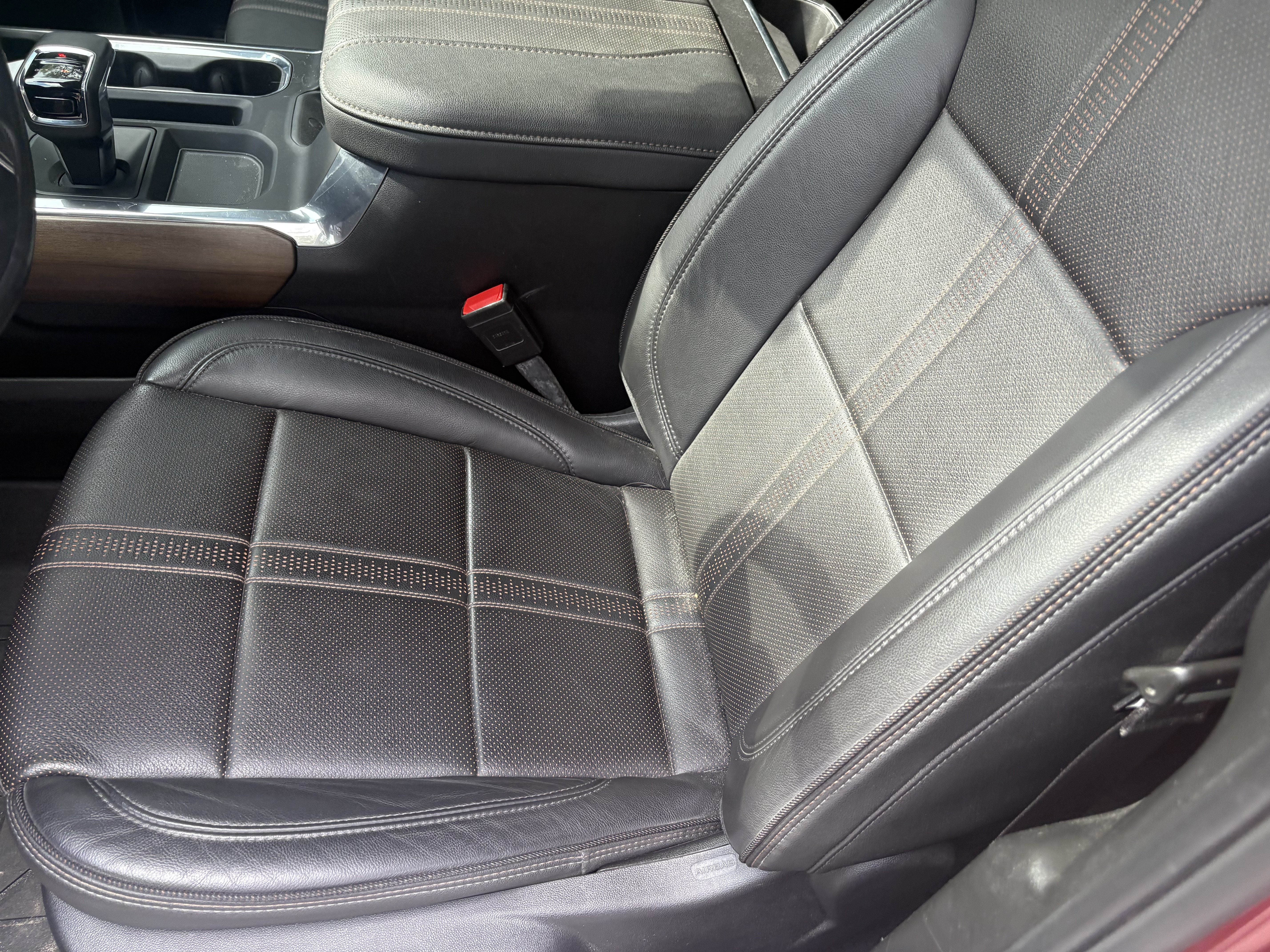 Used 2024 Chevrolet Silverado 1500 High Country RWD image 10