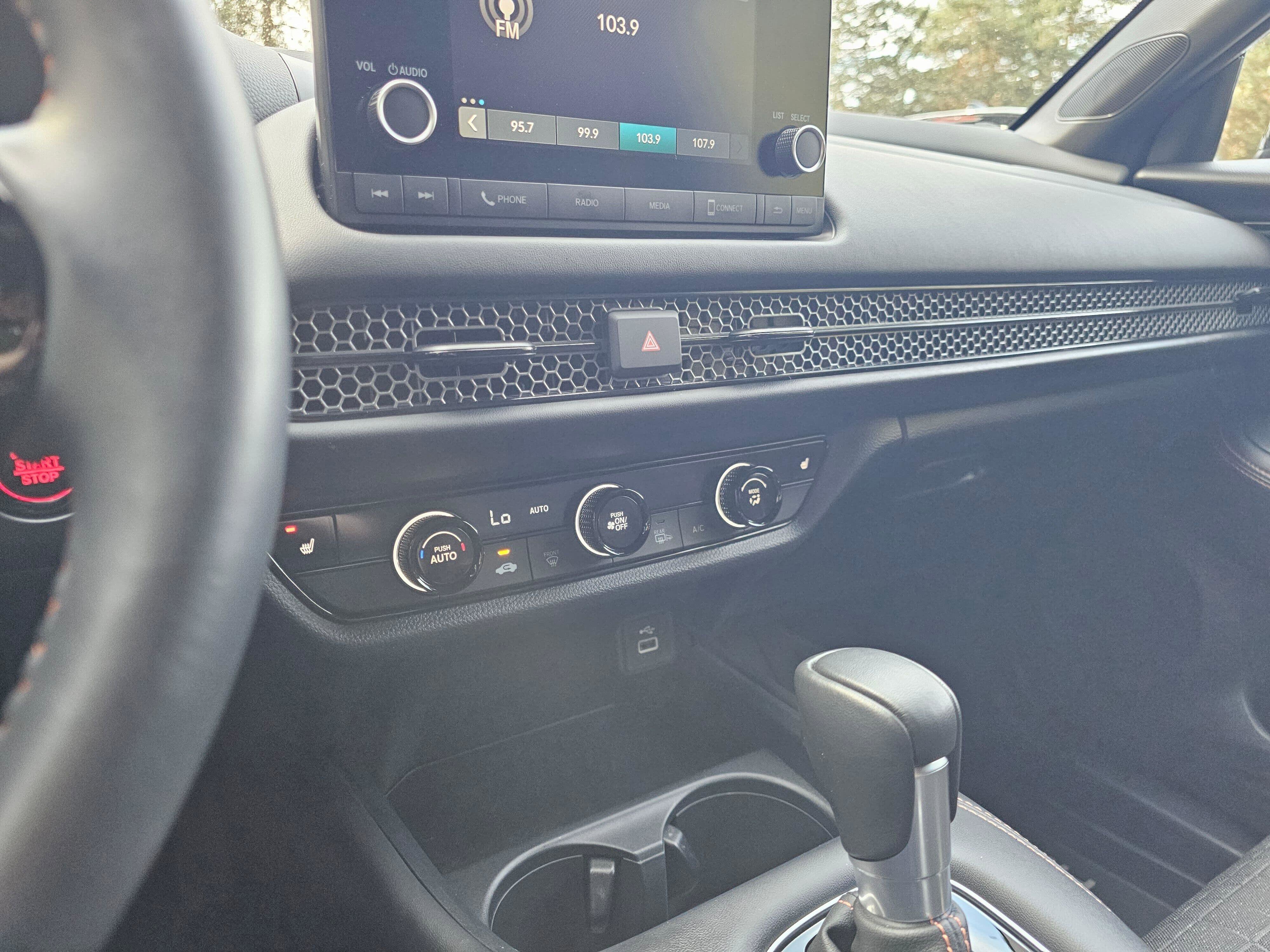 Certified 2025 Honda HR-V Sport image 26