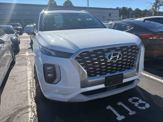 Used 2021 Hyundai Palisade Limited w/ Cargo Package image 2