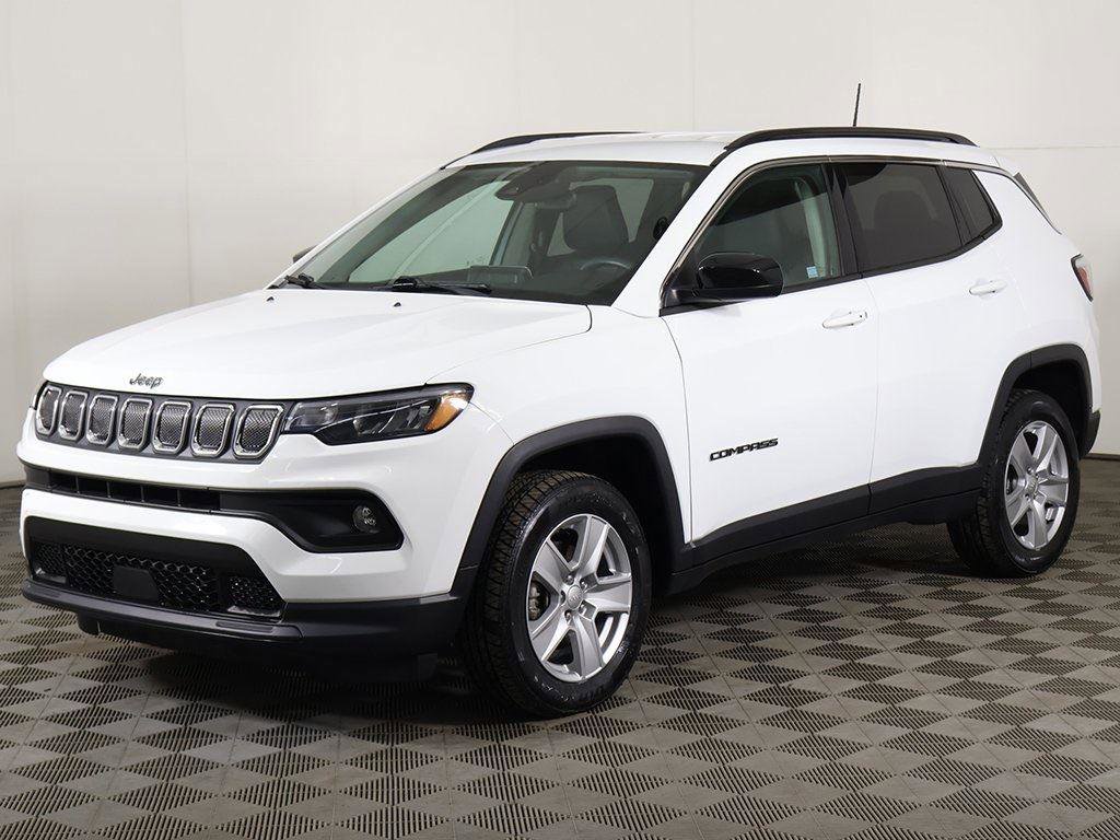 Used 2022 Jeep Compass Latitude w/ Convenience Group image 2
