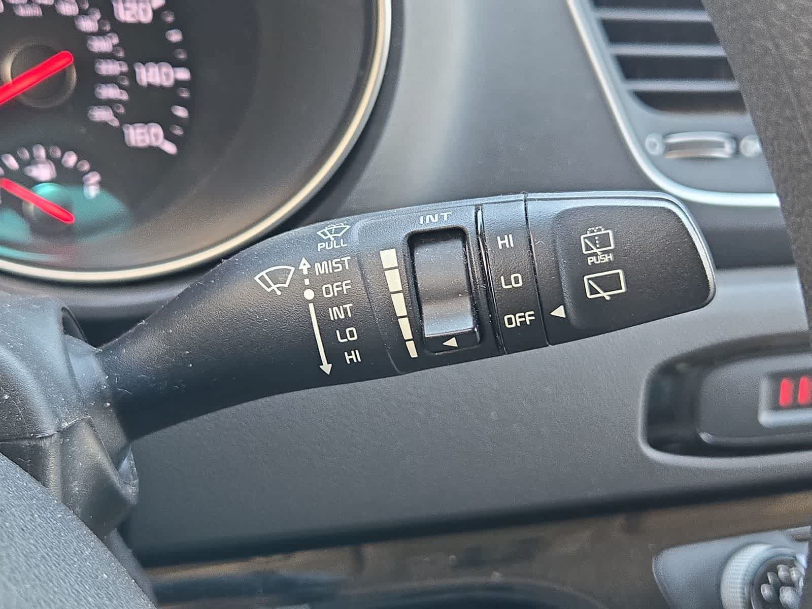 Used 2015 Kia Sedona LX w/ LX Convenience Package FWD image 26
