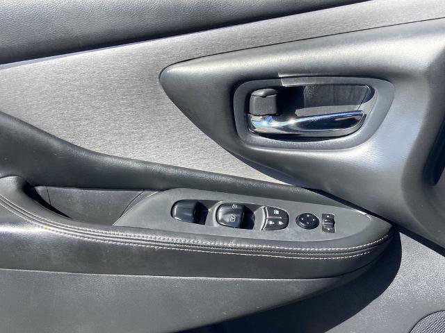 Used 2020 Nissan Murano S w/ Technology Package image 18