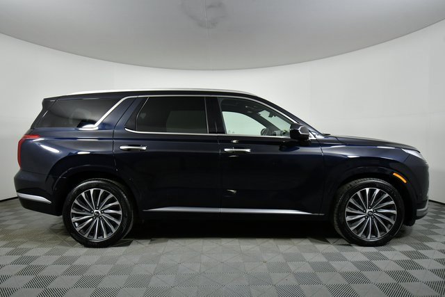 Used 2024 Hyundai Palisade Calligraphy image 15
