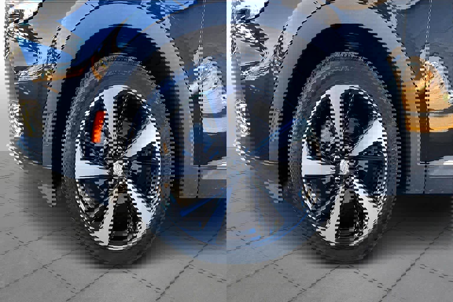 Used 2021 Buick Envision Essence w/ Technology Package I image 10