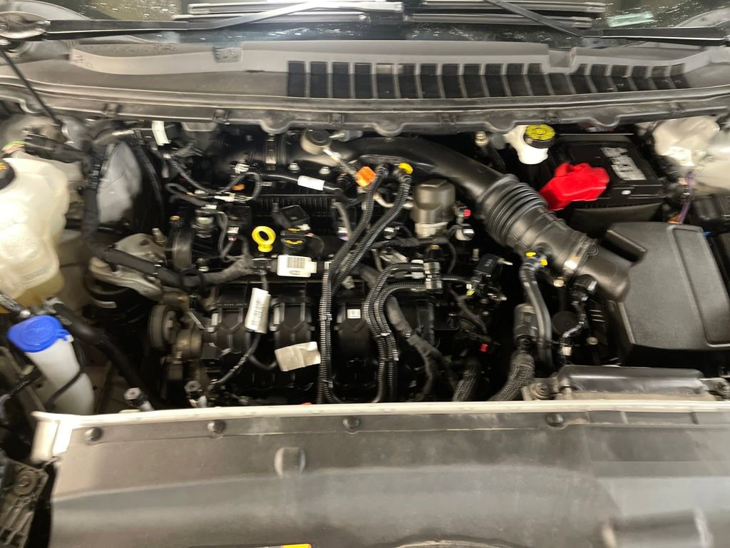 Used 2022 Ford Edge SE w/ Black Appearance Package image 21