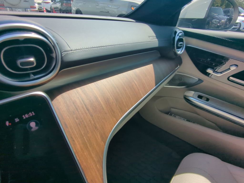 Certified 2024 Mercedes-Benz CLE 300 4MATIC Coupe image 4