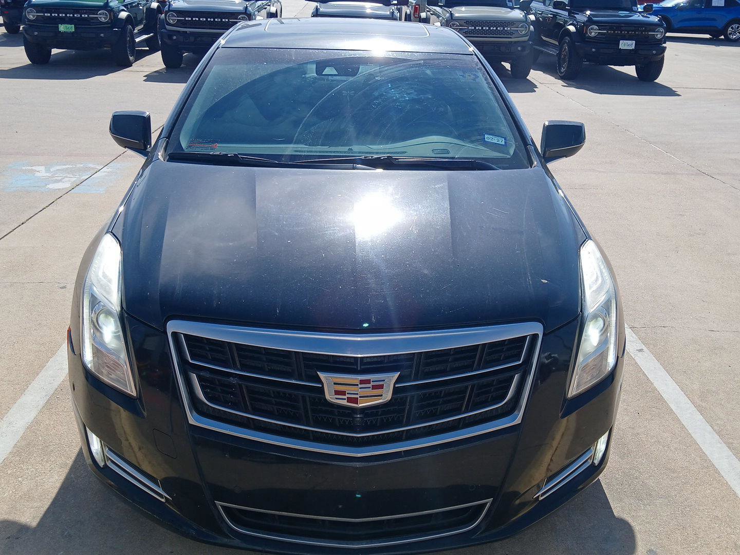 Used 2016 Cadillac XTS Luxury w/ Driver Awareness Package FWD image 4