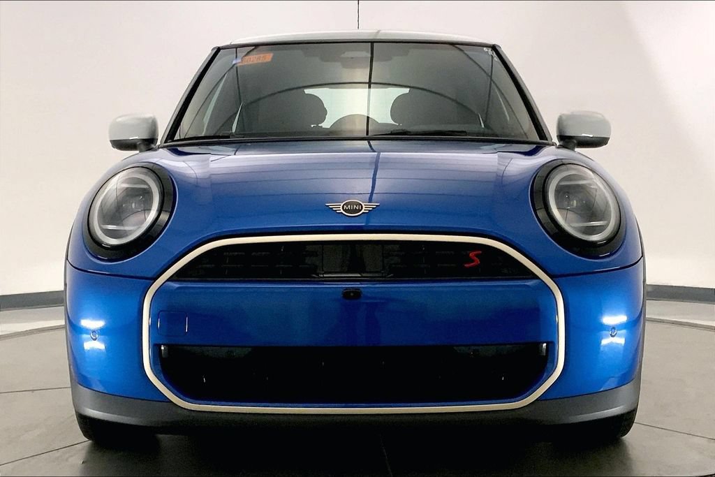 Used 2025 MINI Cooper S FWD image 2