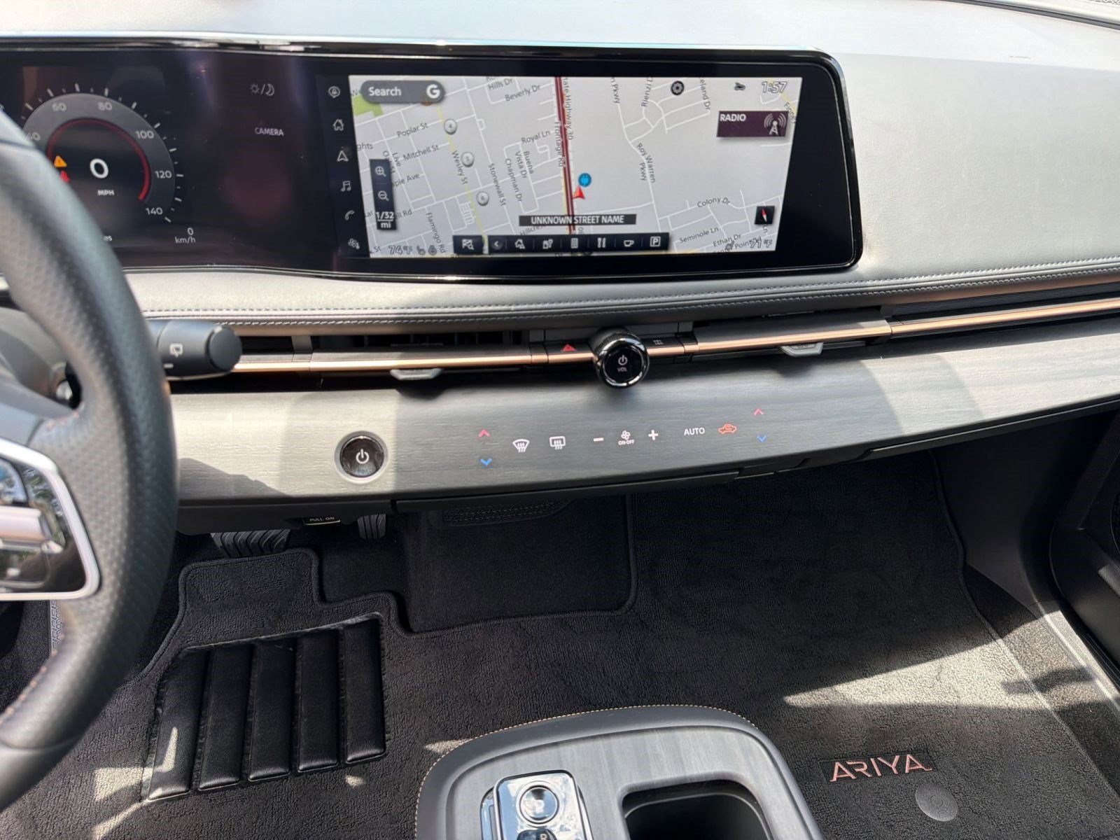 Used 2023 Nissan Ariya FWD image 25