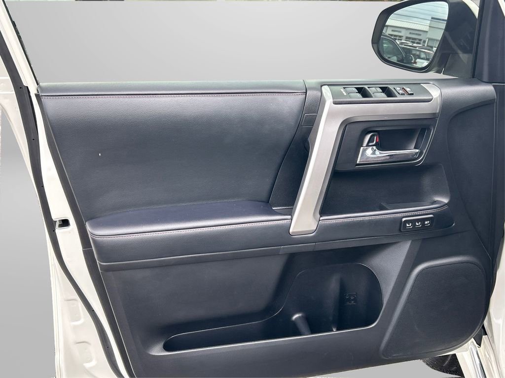 Used 2021 Toyota 4Runner Limited image 21