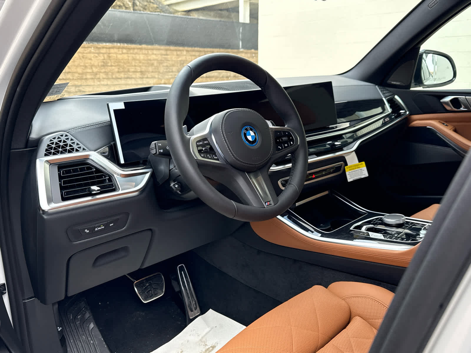 New 2026 BMW X5 xDrive50e w/ M Sport Package AWD/4WD image 13