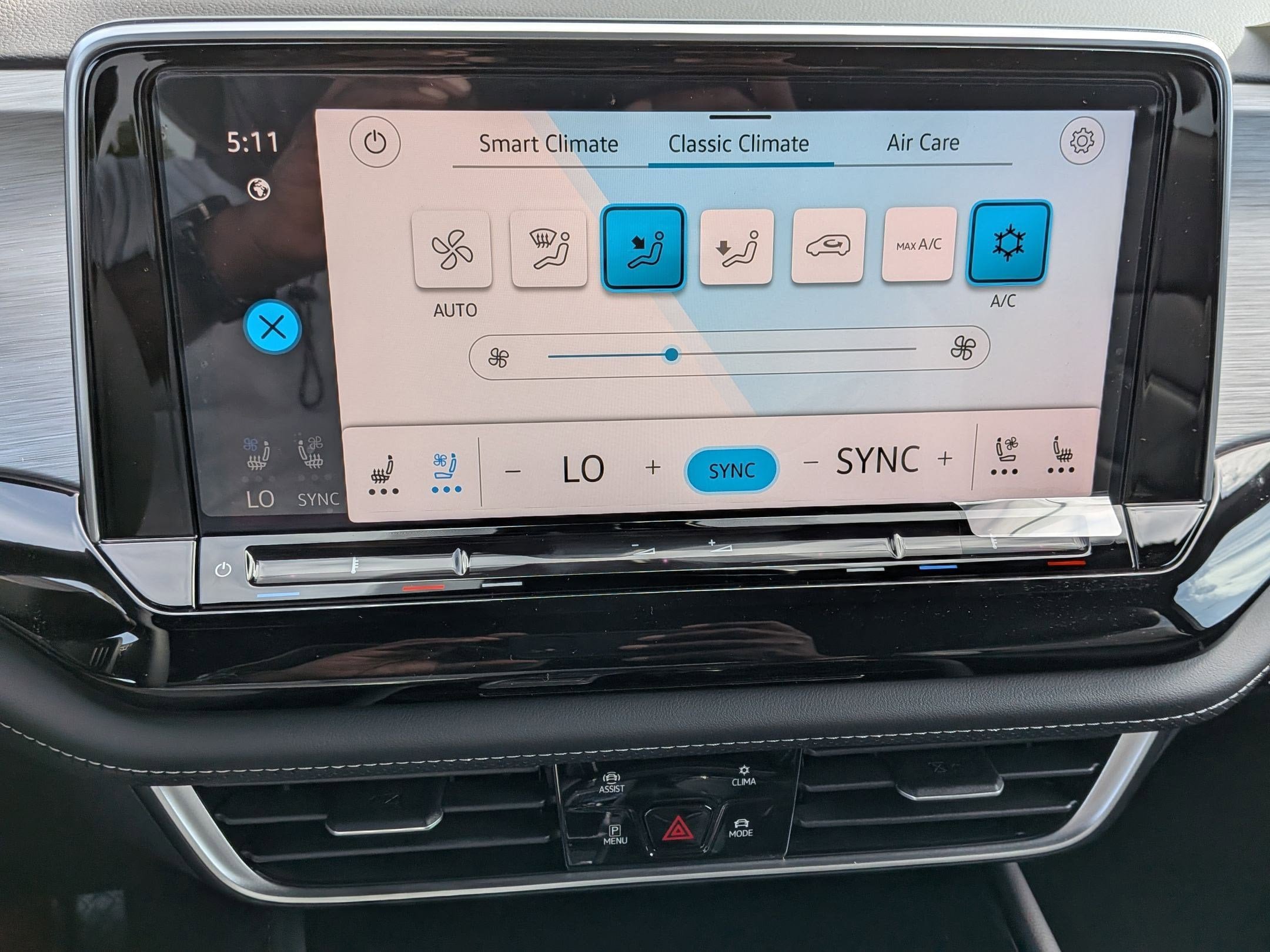 New 2026 Volkswagen Atlas Cross Sport SE AWD/4WD image 23