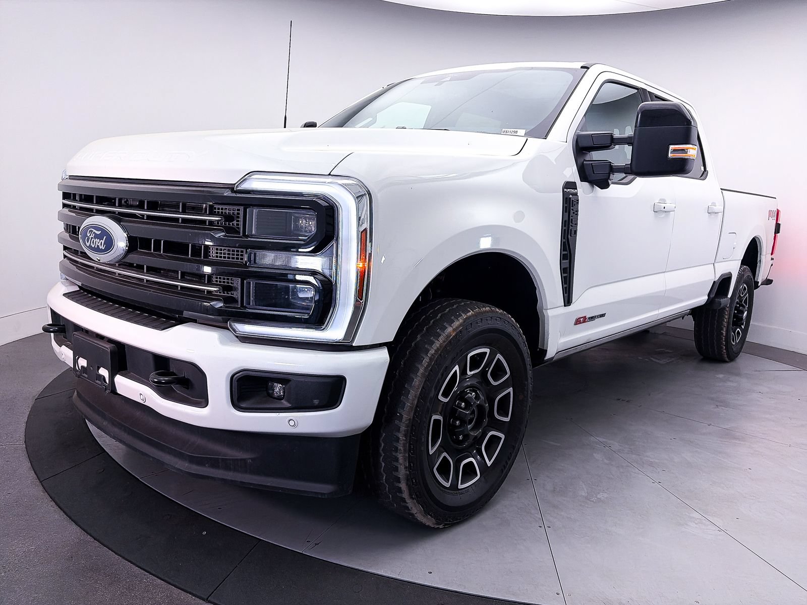 Used 2025 Ford F350 Platinum AWD/4WD image 15