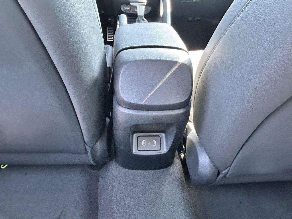 New 2026 Hyundai Elantra SEL Sport FWD image 37
