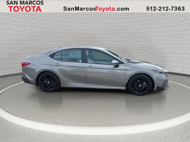 Used 2026 Toyota Camry SE w/ Convenience Package FWD image 4