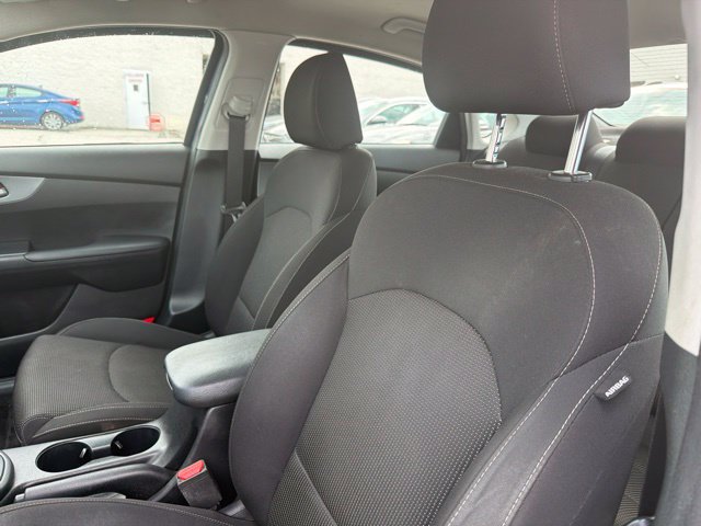 Used 2019 Kia Forte LXS FWD image 13