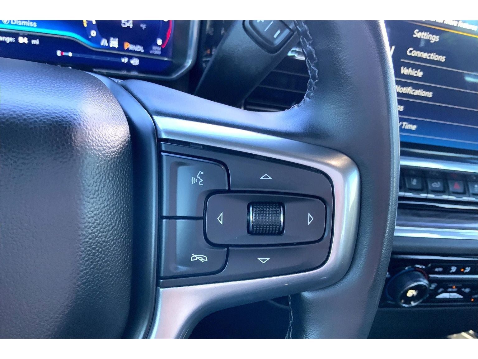 Used 2024 Chevrolet Silverado 3500 LTZ AWD/4WD image 21