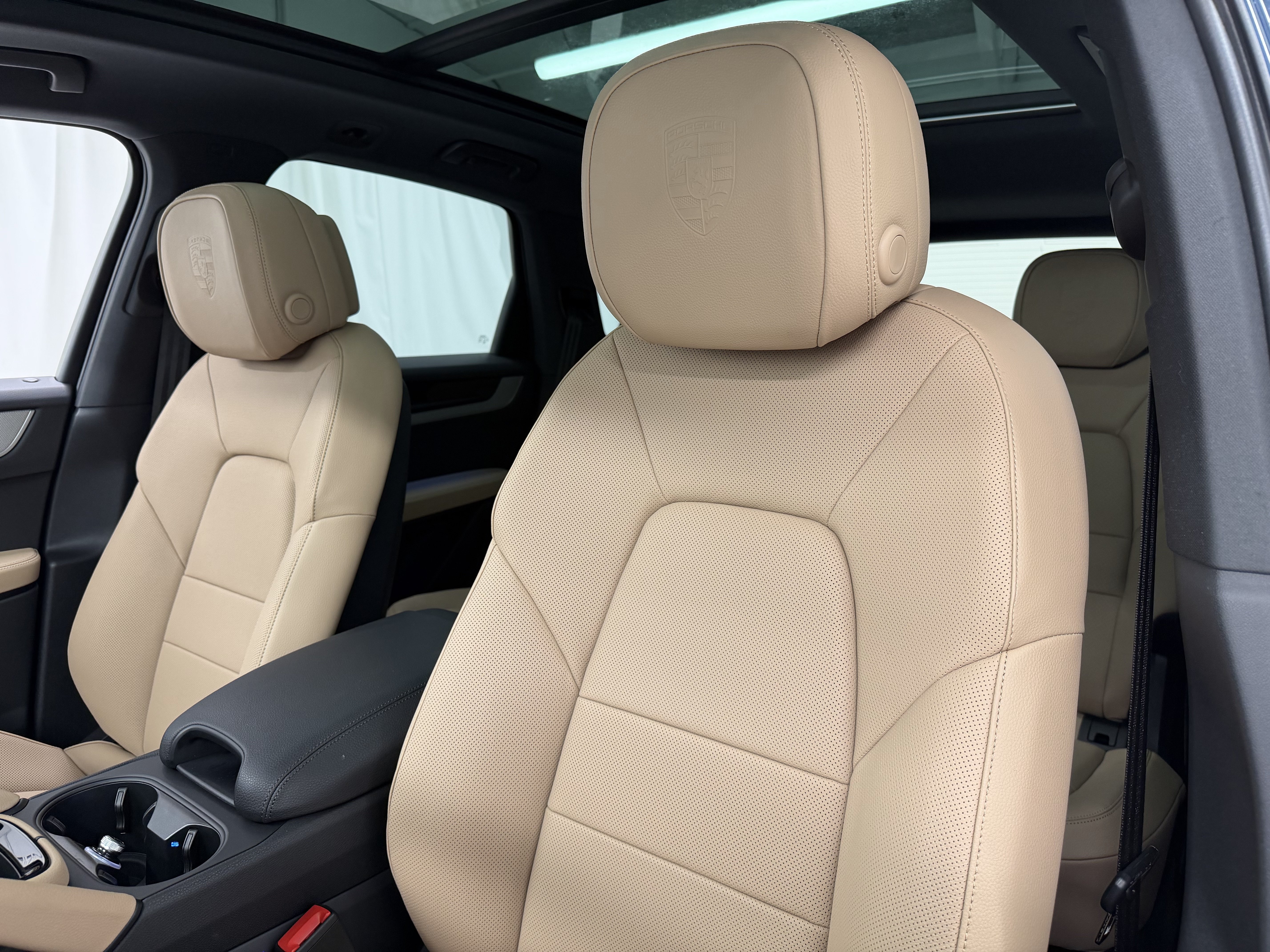 New 2026 Porsche Cayenne E-Hybrid AWD/4WD image 33
