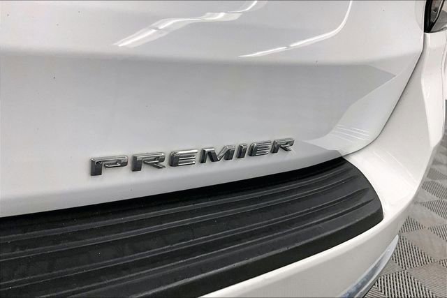 Used 2023 Chevrolet Suburban Premier AWD/4WD image 9