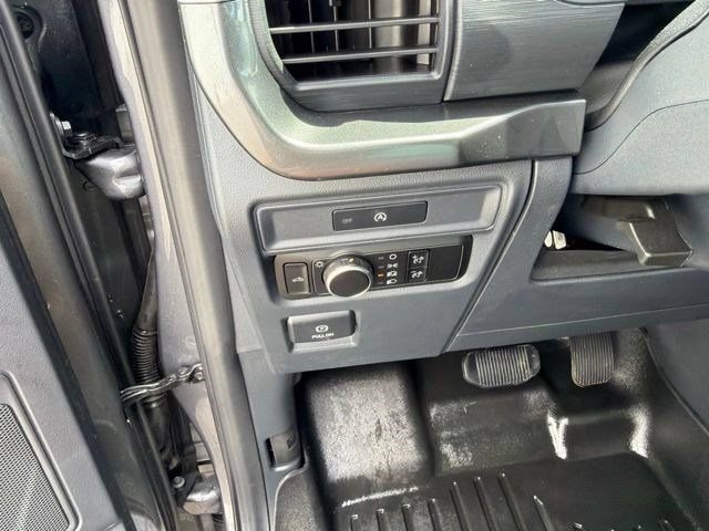 Used 2025 Ford F150 STX AWD/4WD image 18