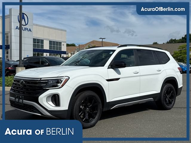 Used 2025 Volkswagen Atlas Peak Edition SE