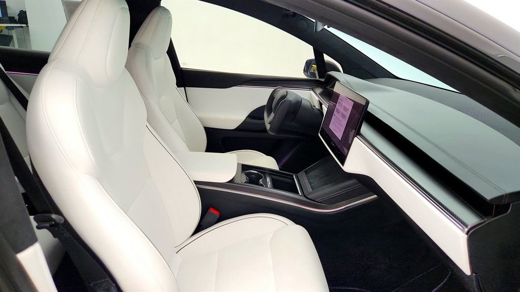Used 2026 Tesla Model X Plaid image 30
