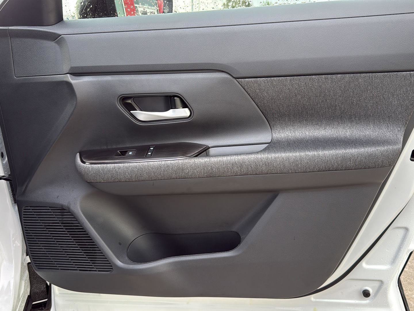 New 2026 Nissan Kicks SV image 31