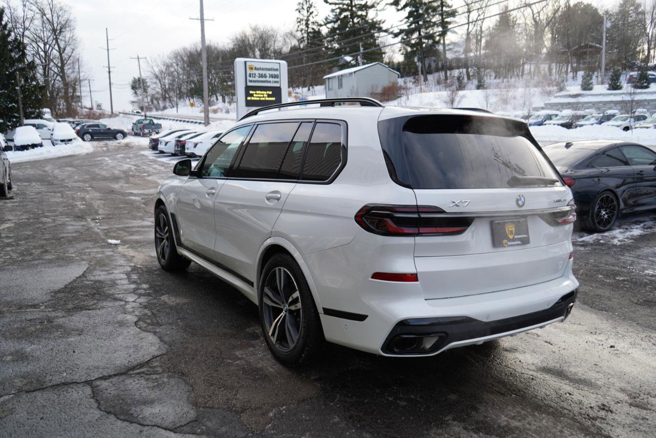 Used 2025 BMW X7 xDrive40i w/ M Sport Package image 9